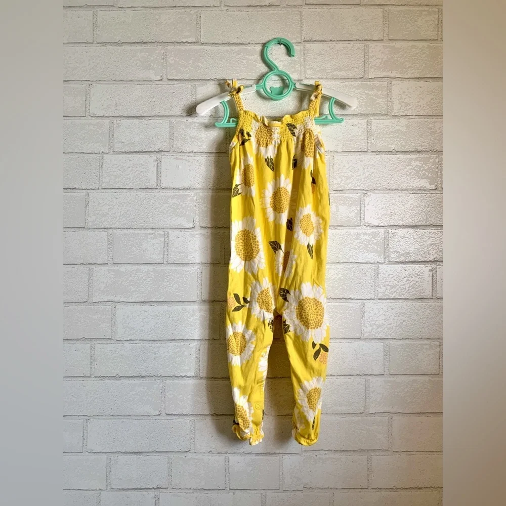 Carter's 12 M Girls Yellow and White Jumpsuit with Sunflower 🌻 Print
